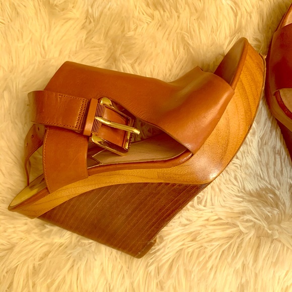 Michael Kors Wedges - Picture 1 of 5